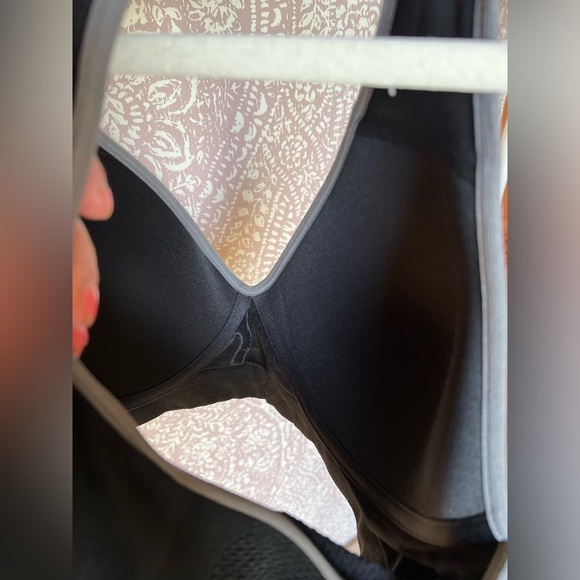 Puma Padded Racerback Structured Black and Gray Signature Sports Bra - Picture 9 of 10